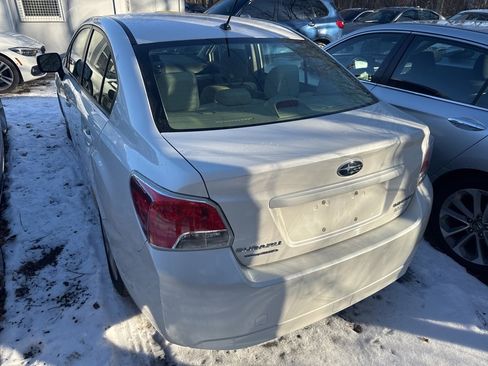 Used 2013 Subaru Impreza 2.0i image 6