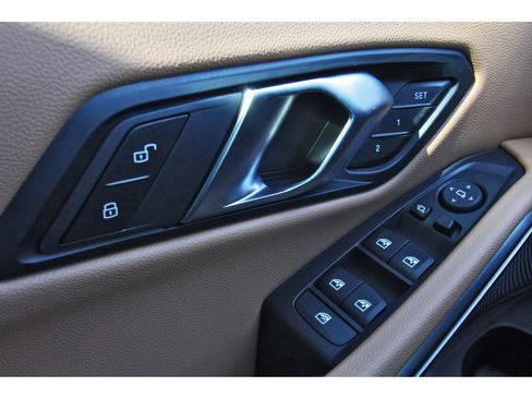 Used 2024 BMW 330i Sedan w/ Premium Package image 22