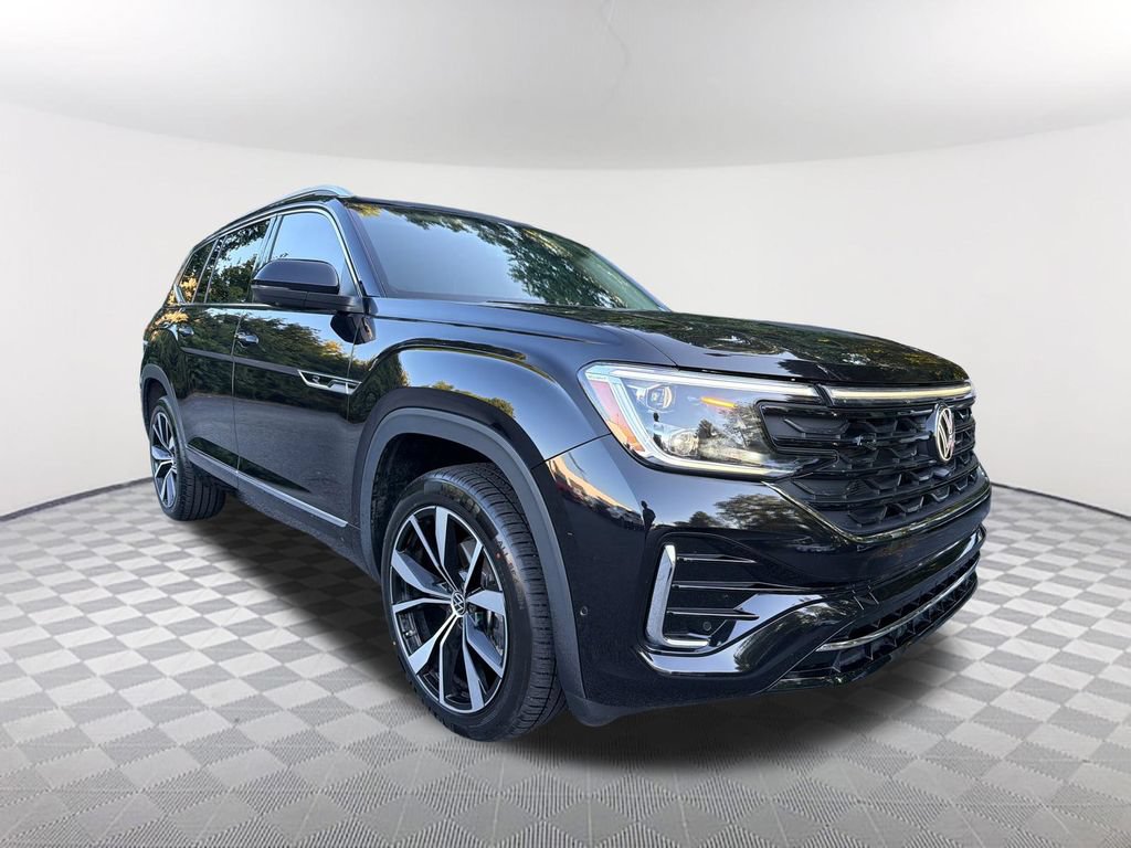 Used 2024 Volkswagen Atlas SEL Premium R-Line AWD/4WD image 3