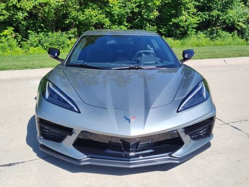 Used 2023 Chevrolet Corvette Stingray Premium Cpe w/ Z51 Performance Package RWD image 2