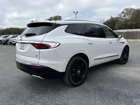 Used 2023 Buick Enclave Essence w/ Experience Buick Package image 5