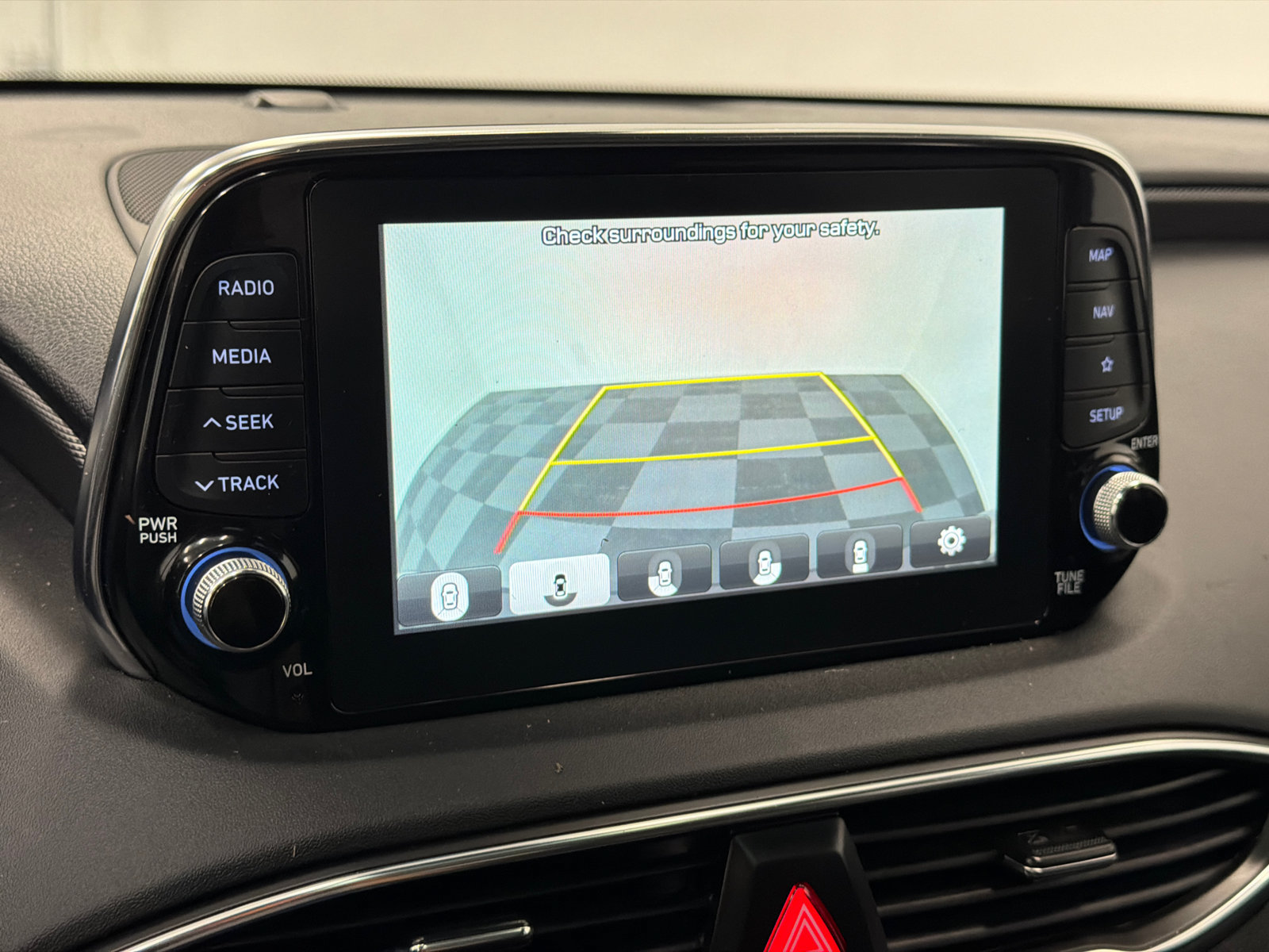 Used 2020 Hyundai Santa Fe Limited AWD/4WD image 24