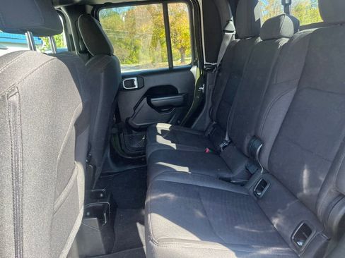 Used 2022 Jeep Gladiator Sport AWD/4WD image 30