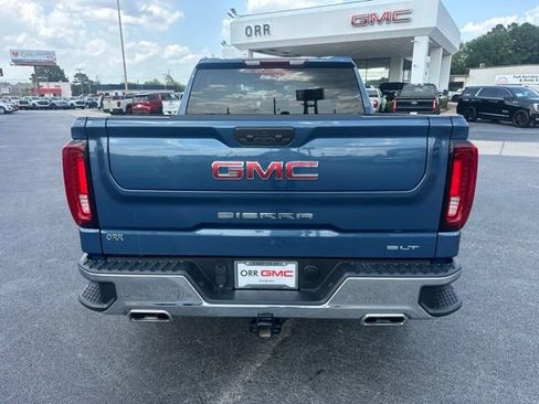 Used 2024 GMC Sierra 1500 SLT AWD/4WD image 4