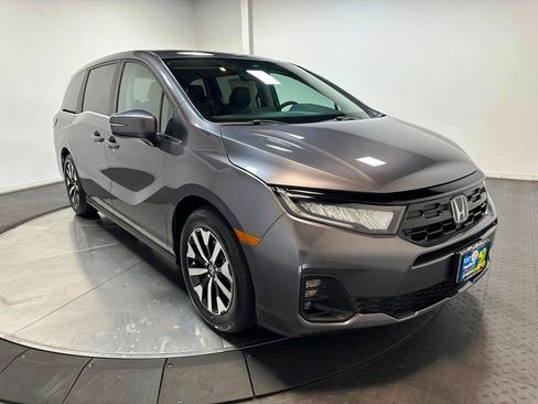 New 2026 Honda Odyssey EX-L image 2