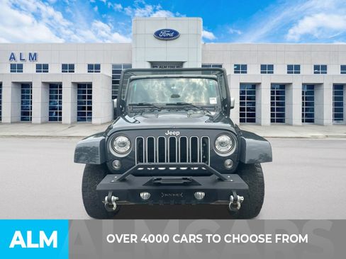 Used 2017 Jeep Wrangler Unlimited Sahara w/ Quick Order Package 24E Chief AWD/4WD image 2