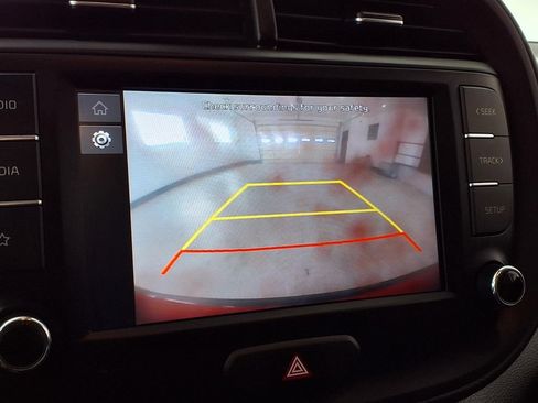 Used 2024 Kia Soul LX w/ Option Group 015 FWD image 8