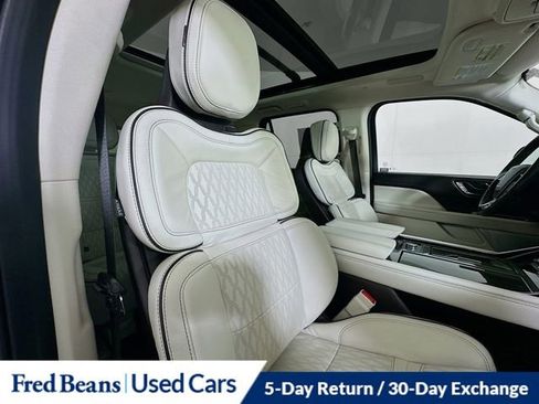 Certified 2022 Lincoln Navigator Black Label image 32