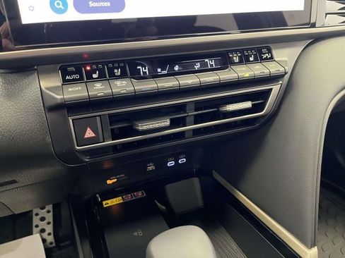 Used 2026 Toyota Camry XSE w/ Premium Plus Package image 21