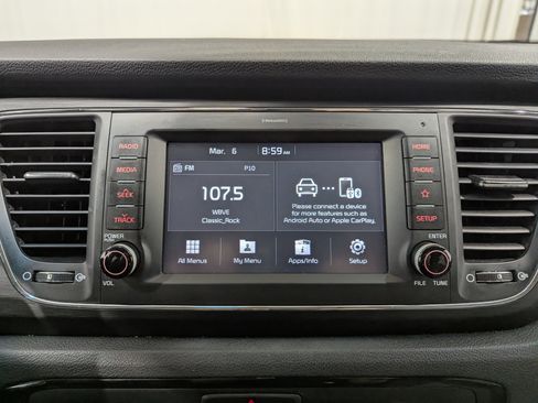 Used 2020 Kia Sedona EX image 26