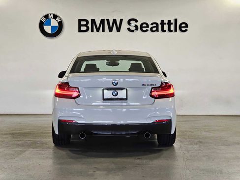 Used 2015 BMW M235i Coupe image 5