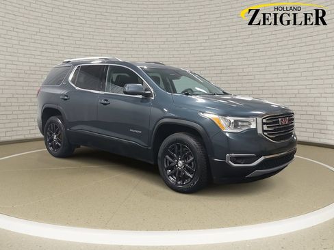 Used 2019 GMC Acadia SLT image 3