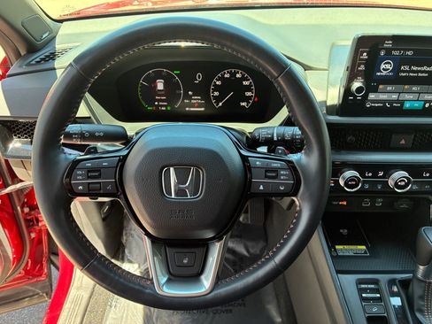 Used 2024 Honda CR-V Sport Touring image 31