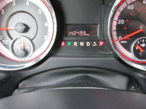 Used 2013 Dodge Grand Caravan SXT FWD image 5