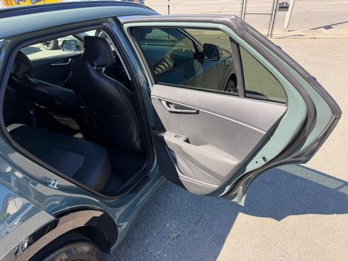 Used 2024 Kia Niro Wind FWD image 38