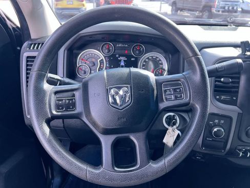Used 2014 RAM 1500 ST w/ SXT Appearance Group AWD/4WD image 14