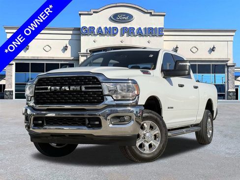 Used 2024 RAM 2500 Big Horn image 1