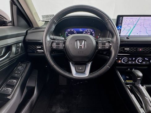 Used 2025 Honda Accord Touring image 5