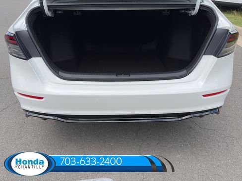 New 2026 Honda Accord Hybrid Sport-L FWD image 32