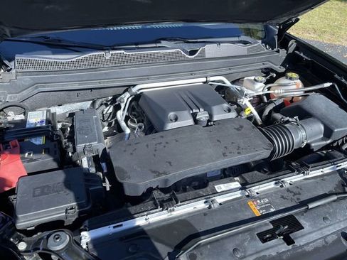 Used 2023 Chevrolet Colorado ZR2 w/ ZR2 Convenience Package III image 30