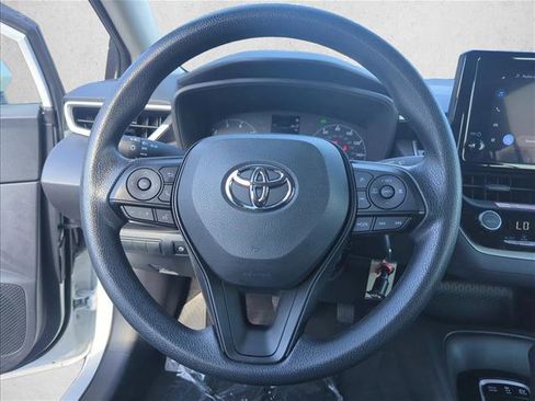 Certified 2025 Toyota Corolla LE image 10