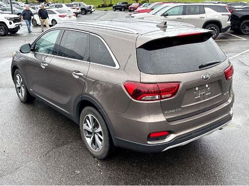 Used 2019 Kia Sorento EX AWD/4WD image 16