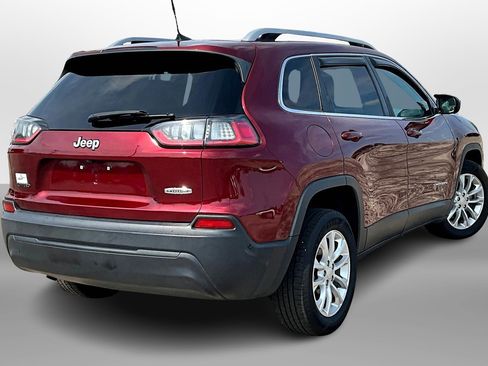 Used 2019 Jeep Cherokee Latitude w/ Cold Weather Group image 11
