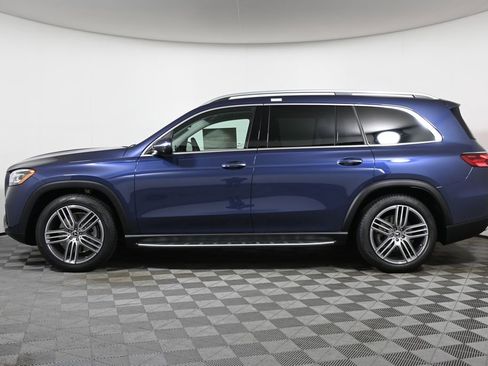 New 2026 Mercedes-Benz GLS 450 4MATIC image 2