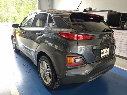 Used 2021 Hyundai Kona SE w/ Cargo Package FWD image 2