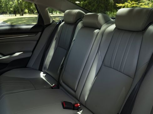 Used 2020 Honda Accord EX-L image 18