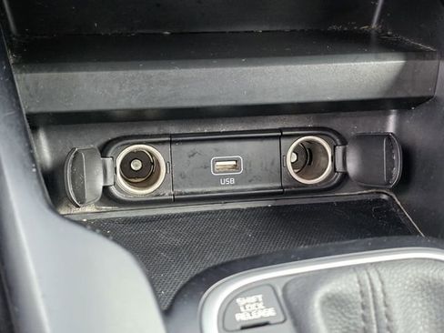 Used 2021 Kia Soul S FWD image 19