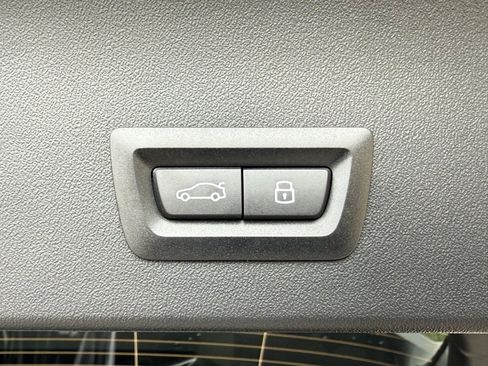 New 2026 BMW X3 xDrive30 w/ M Sport Package image 16