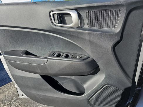 New 2026 Hyundai Venue SE FWD image 27