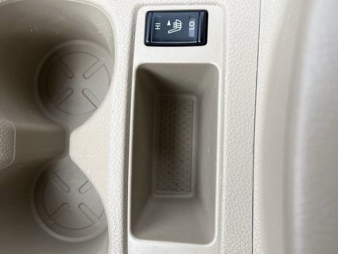 Used 2014 Nissan Rogue SL FWD image 28