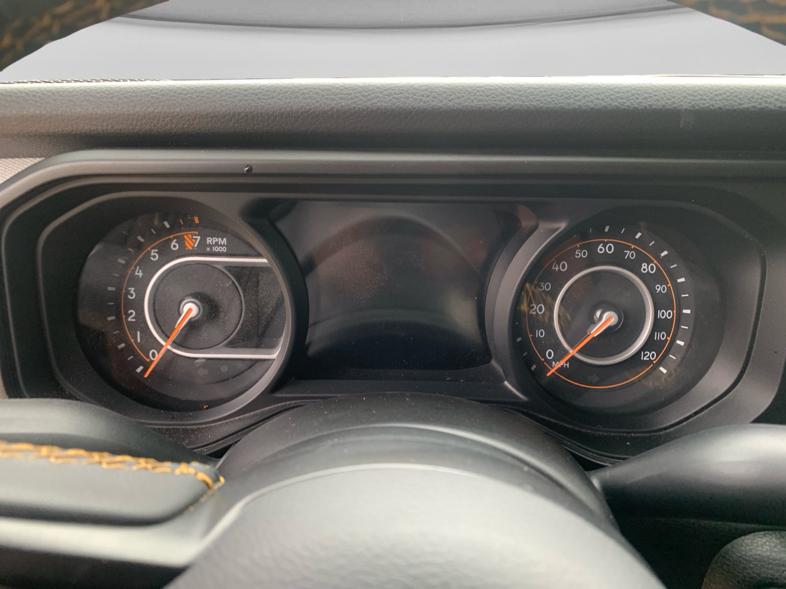 Used 2024 Jeep Gladiator Sport AWD/4WD image 25