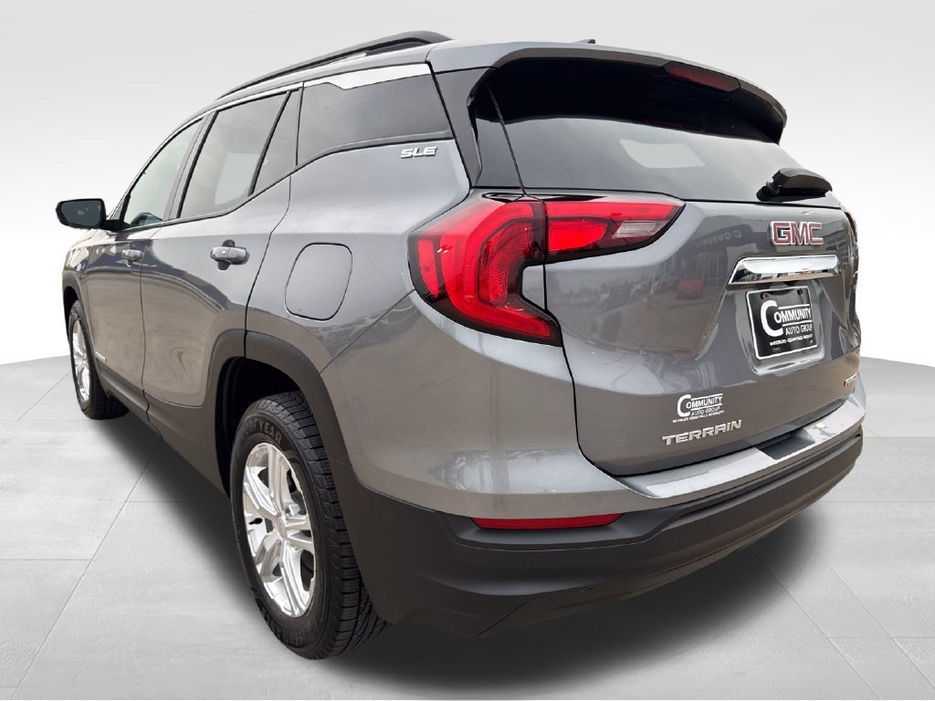 Used 2018 GMC Terrain SLE w/ Driver Convenience Package AWD/4WD image 4