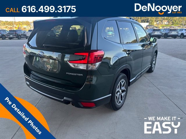 Used 2024 Subaru Forester Premium AWD/4WD image 4