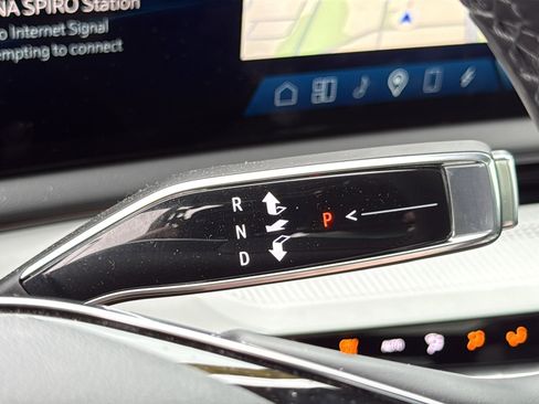 New 2026 Cadillac Optiq Luxury 1 image 17