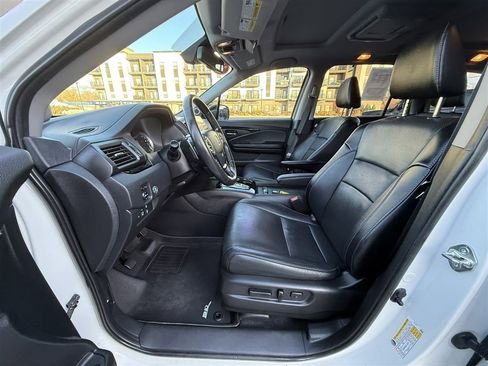 Used 2018 Honda Pilot Elite image 21