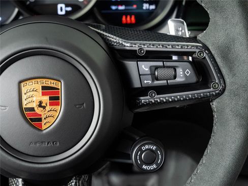 New 2026 Porsche Macan GTS AWD/4WD image 11