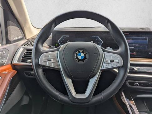 Used 2023 BMW X7 xDrive40i AWD/4WD image 15