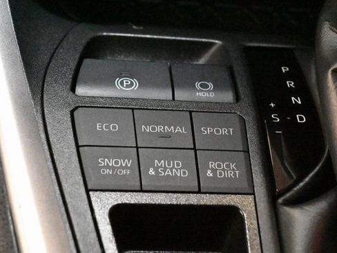 Certified 2024 Toyota RAV4 XLE image 10