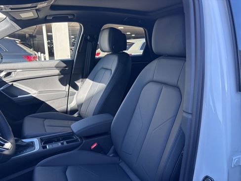 New 2025 Audi Q3 2.0T Premium image 13