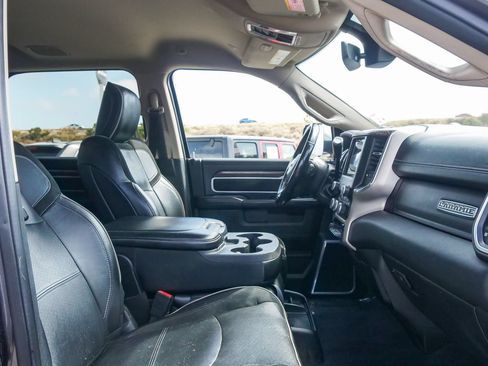 Used 2020 RAM 2500 Laramie AWD/4WD image 16