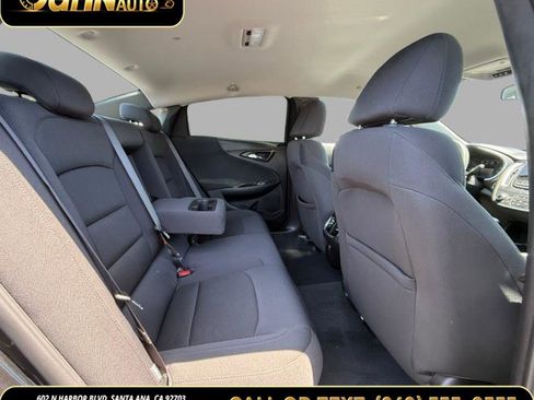 Used 2022 Chevrolet Malibu LT FWD image 19