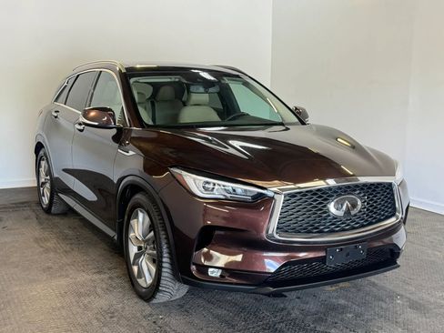 Used 2020 INFINITI QX50 Luxe w/ Navigation Package AWD/4WD image 3