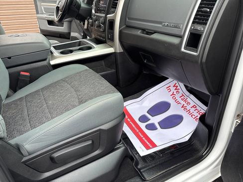 Used 2019 RAM 1500 Big Horn image 8