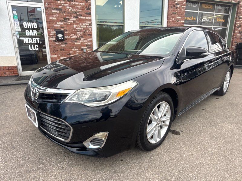 Used 2013 Toyota Avalon XLE Premium FWD image 1