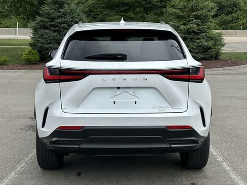 Used 2022 Lexus NX 350h AWD image 4
