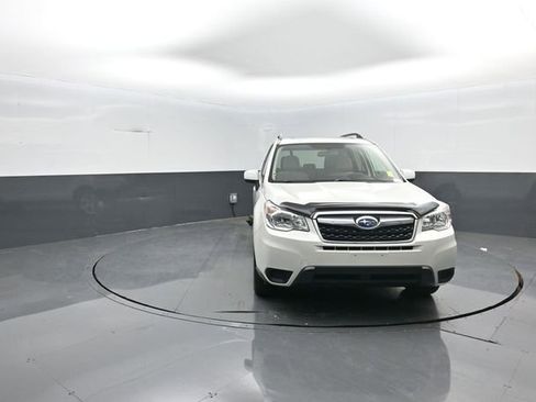 Used 2016 Subaru Forester 2.5i Premium w/ All-Weather Package image 2